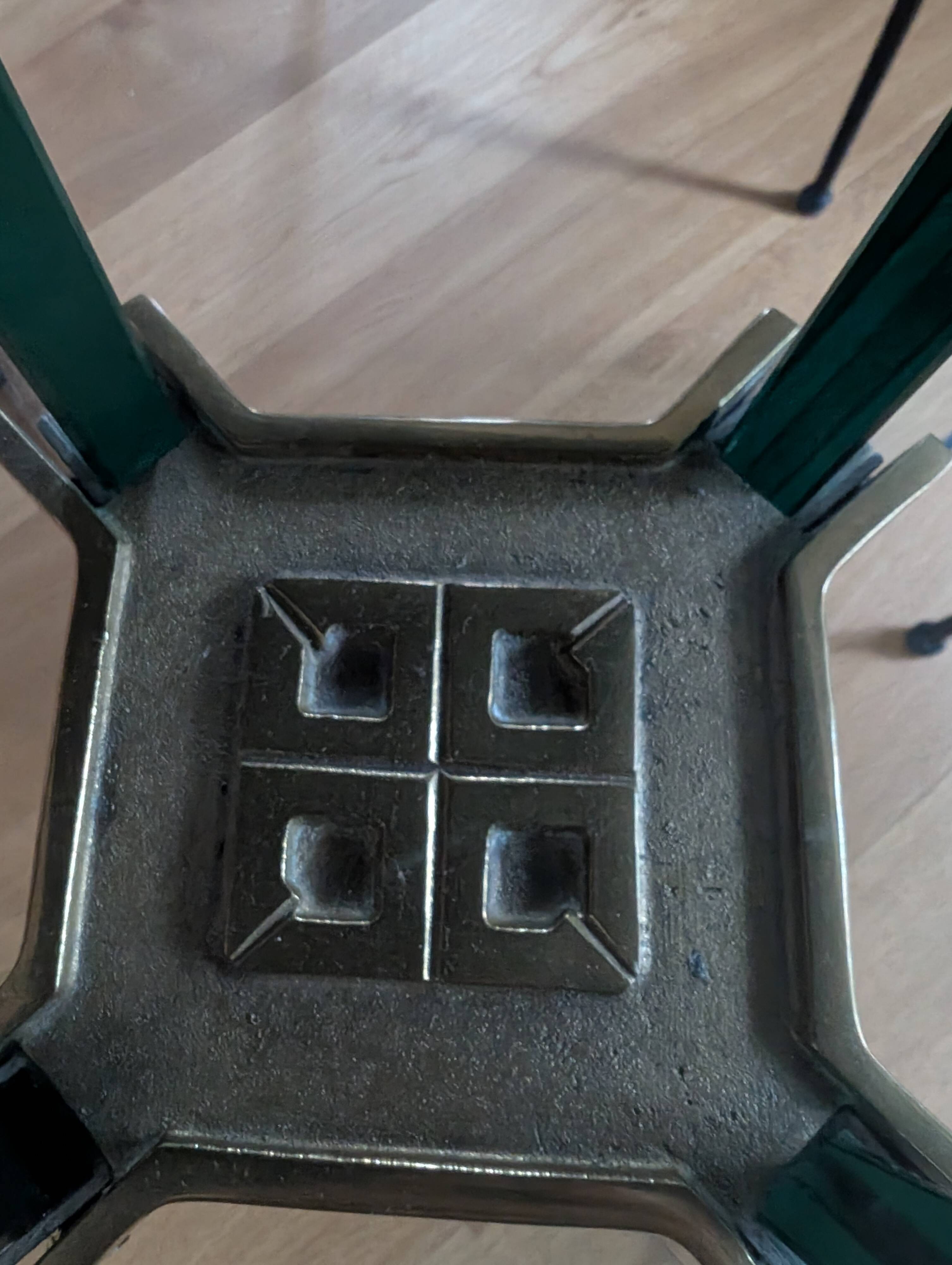 Peter Ghyczy designer dining table oval 170×130 for 4-6, up to 8 people.