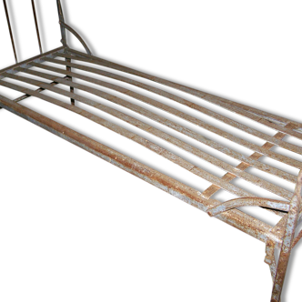 Folding iron military bed