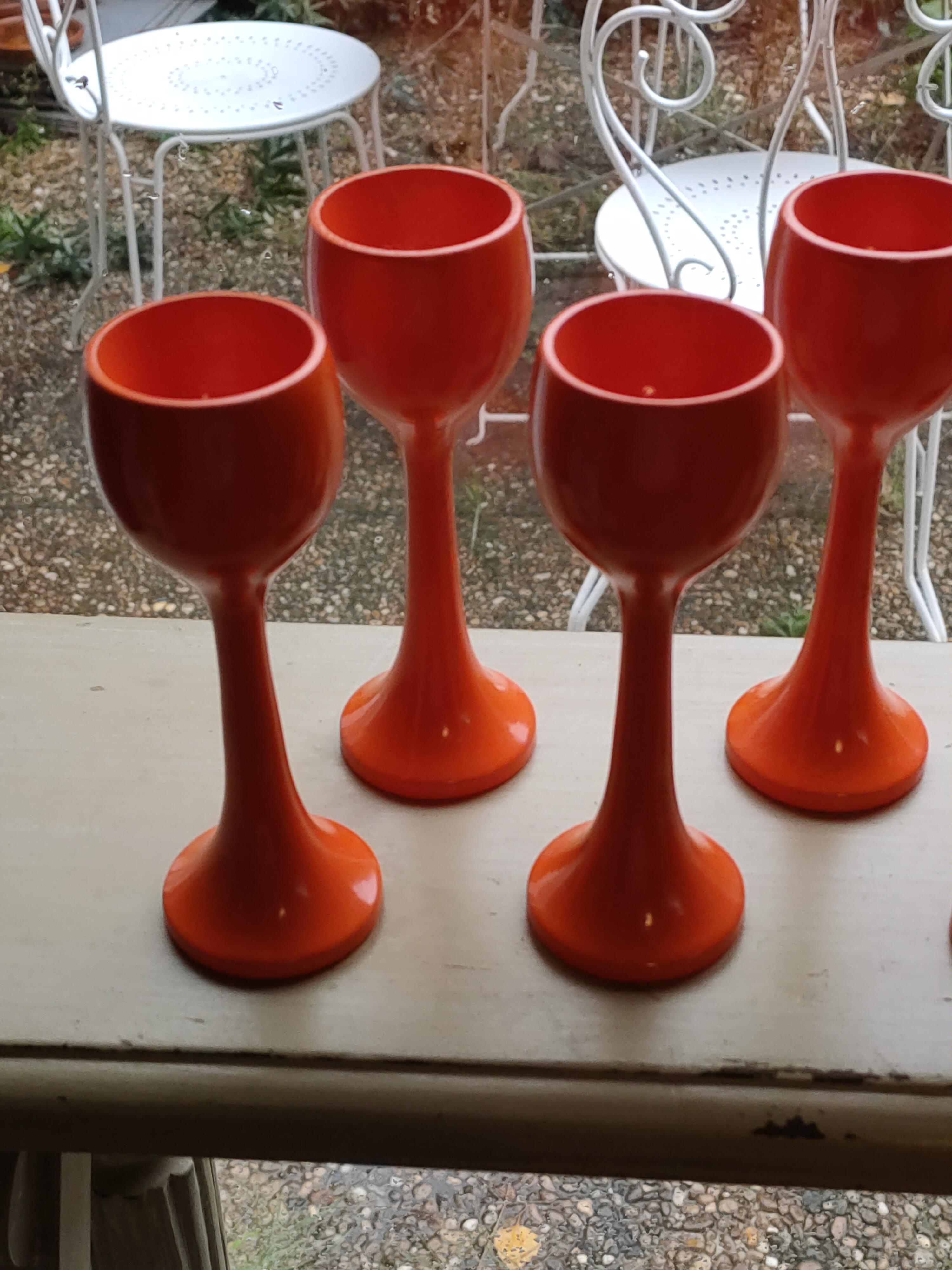 6 orange tulip shaped cockroaches