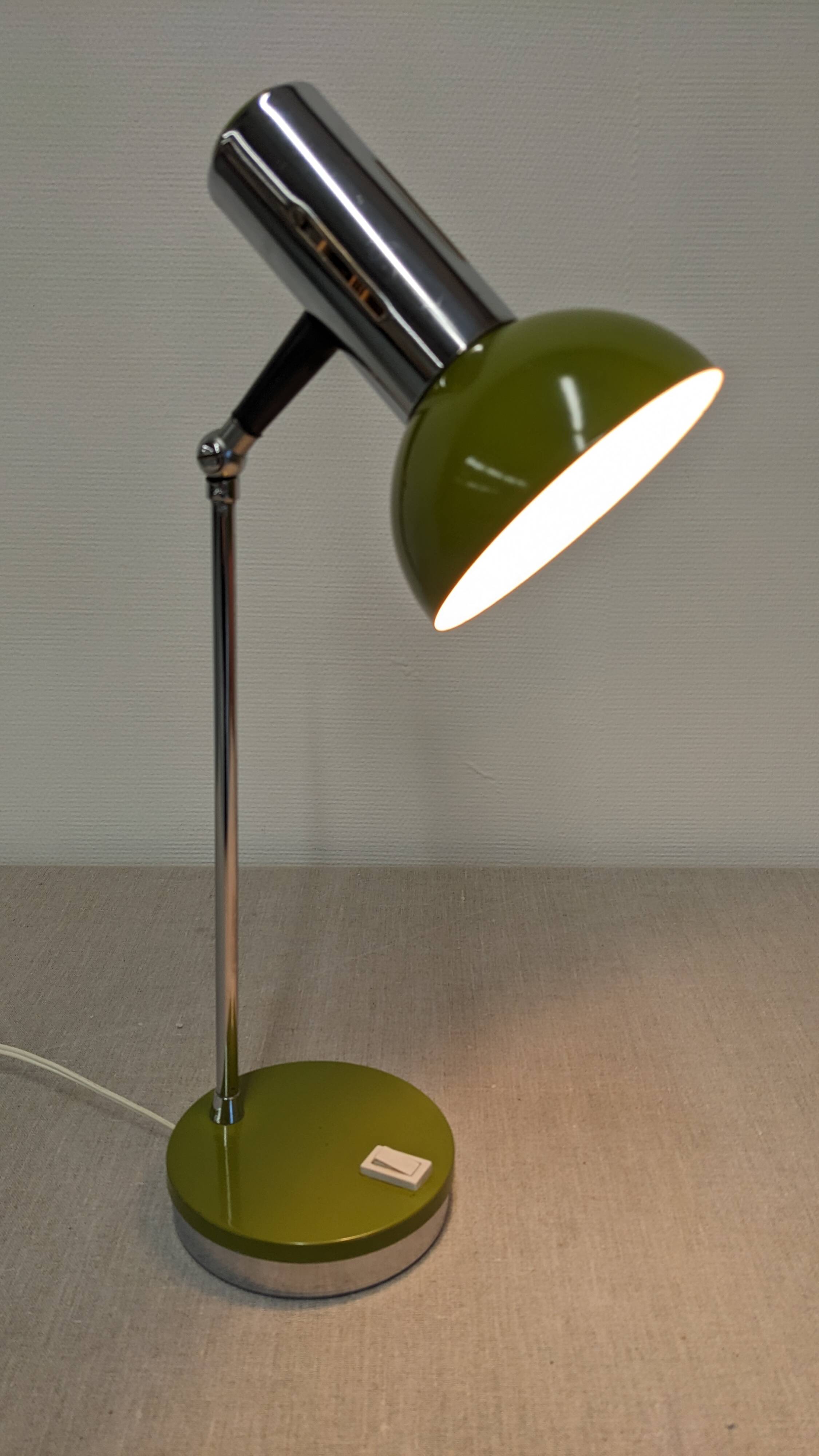 Lampe de bureau ou de chevet articulée, Italie vers 1970