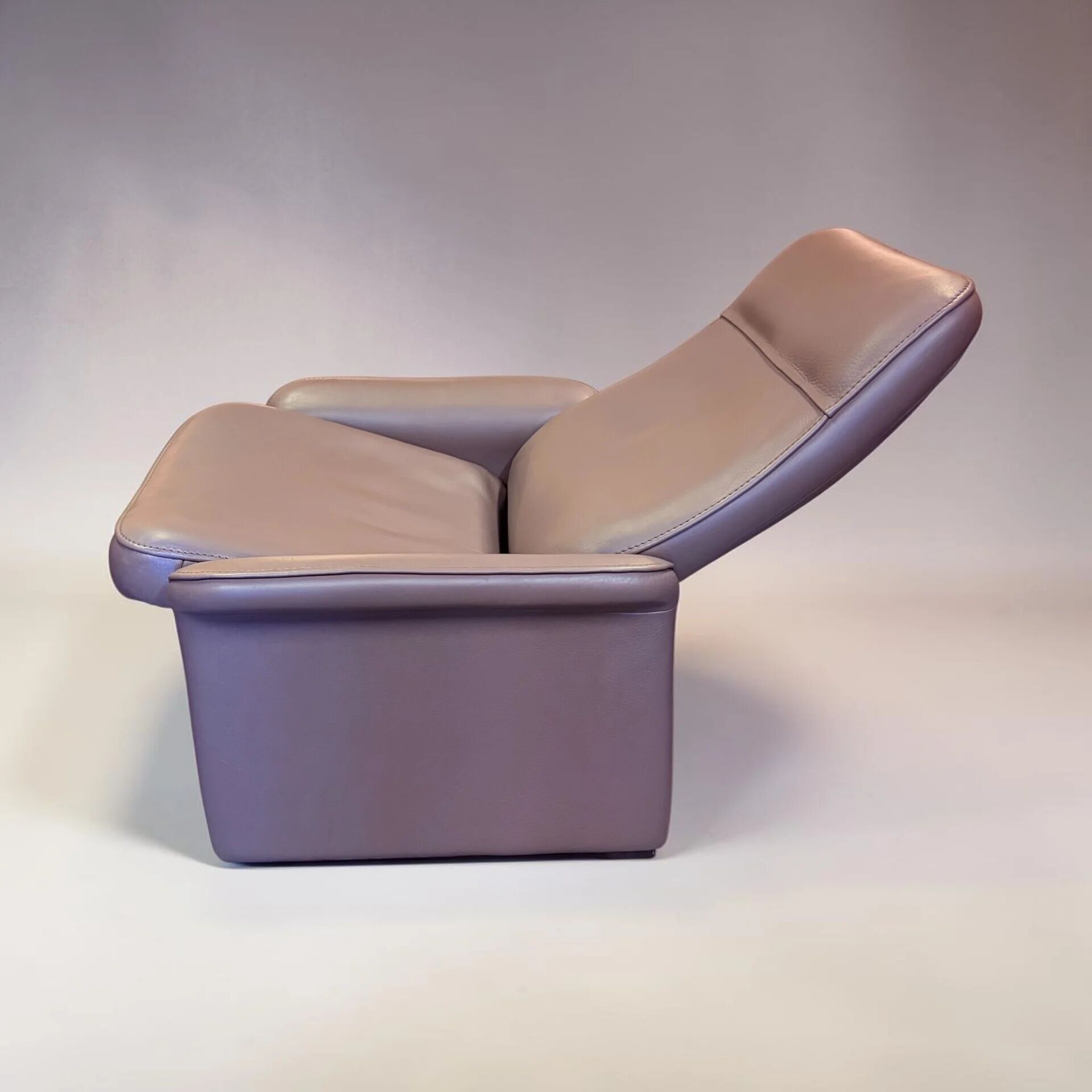 De Sede DS-50, Swiss, 1980s, taupe/grey leather