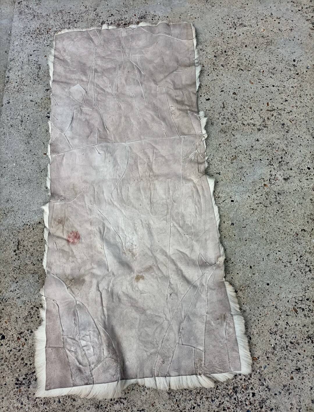 Retro animal skin hair rug