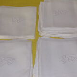 Lot de 11 serviettes monogrammes "FW"
