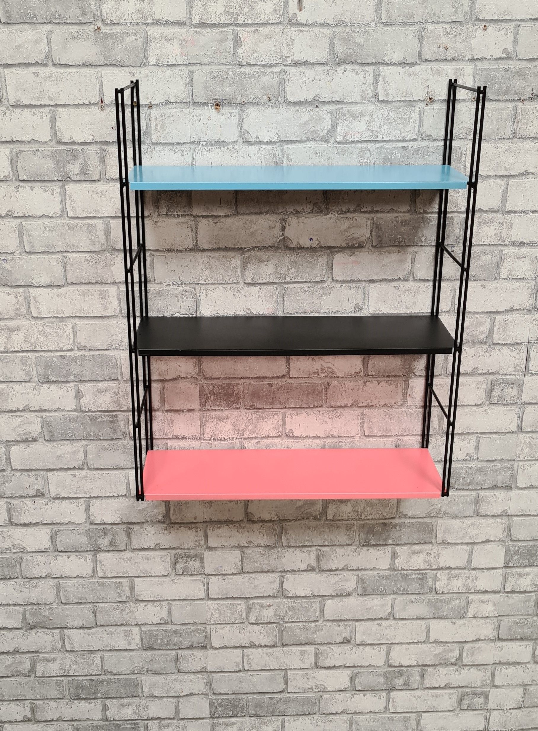 Vintage string steel floor 1960 blue pink black, 47x60x18 good for its age