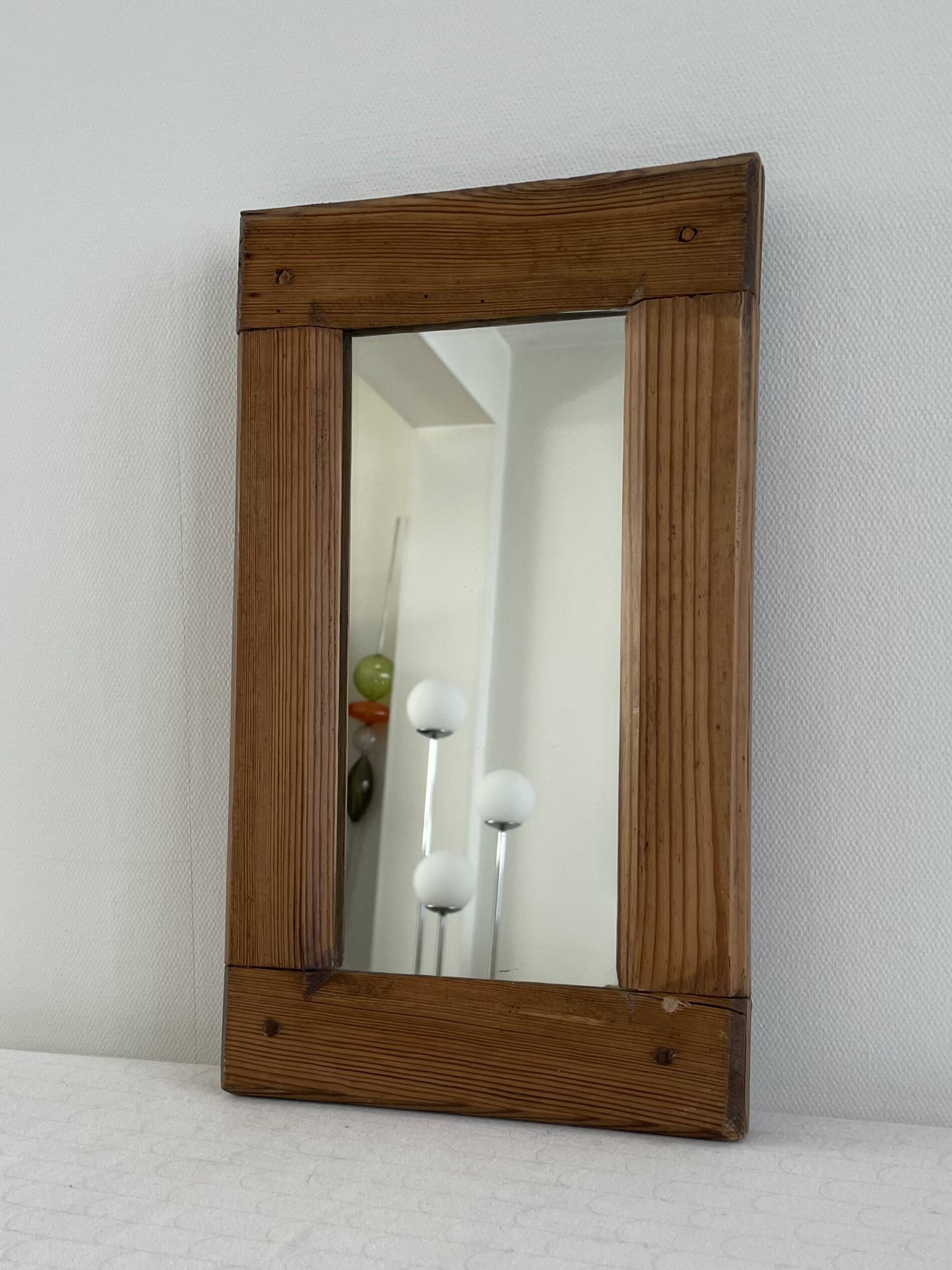 Antique pine mirror 22x34cm