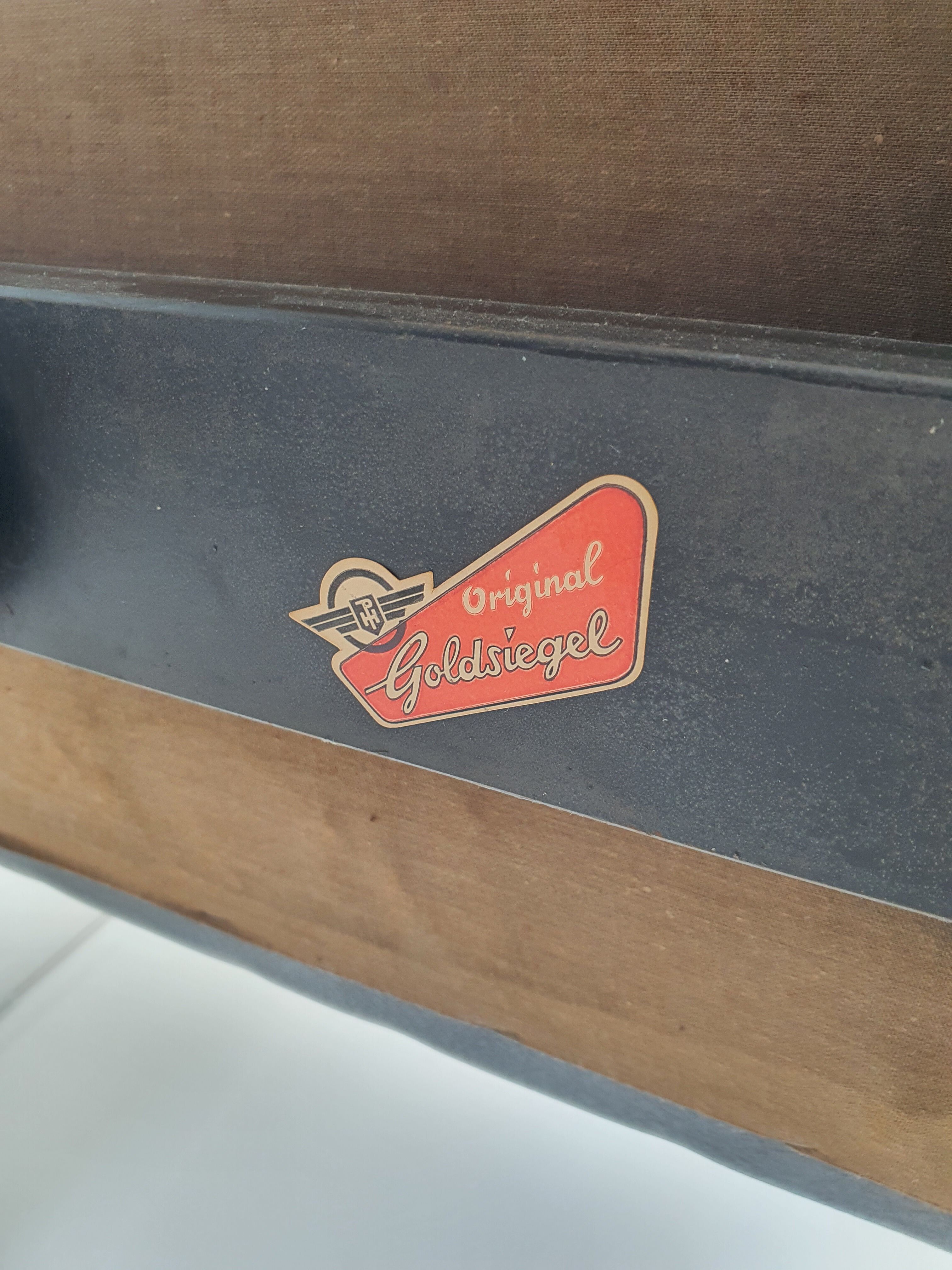 Tulip Goldsiegel louge chair