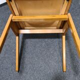 Stacking chair
