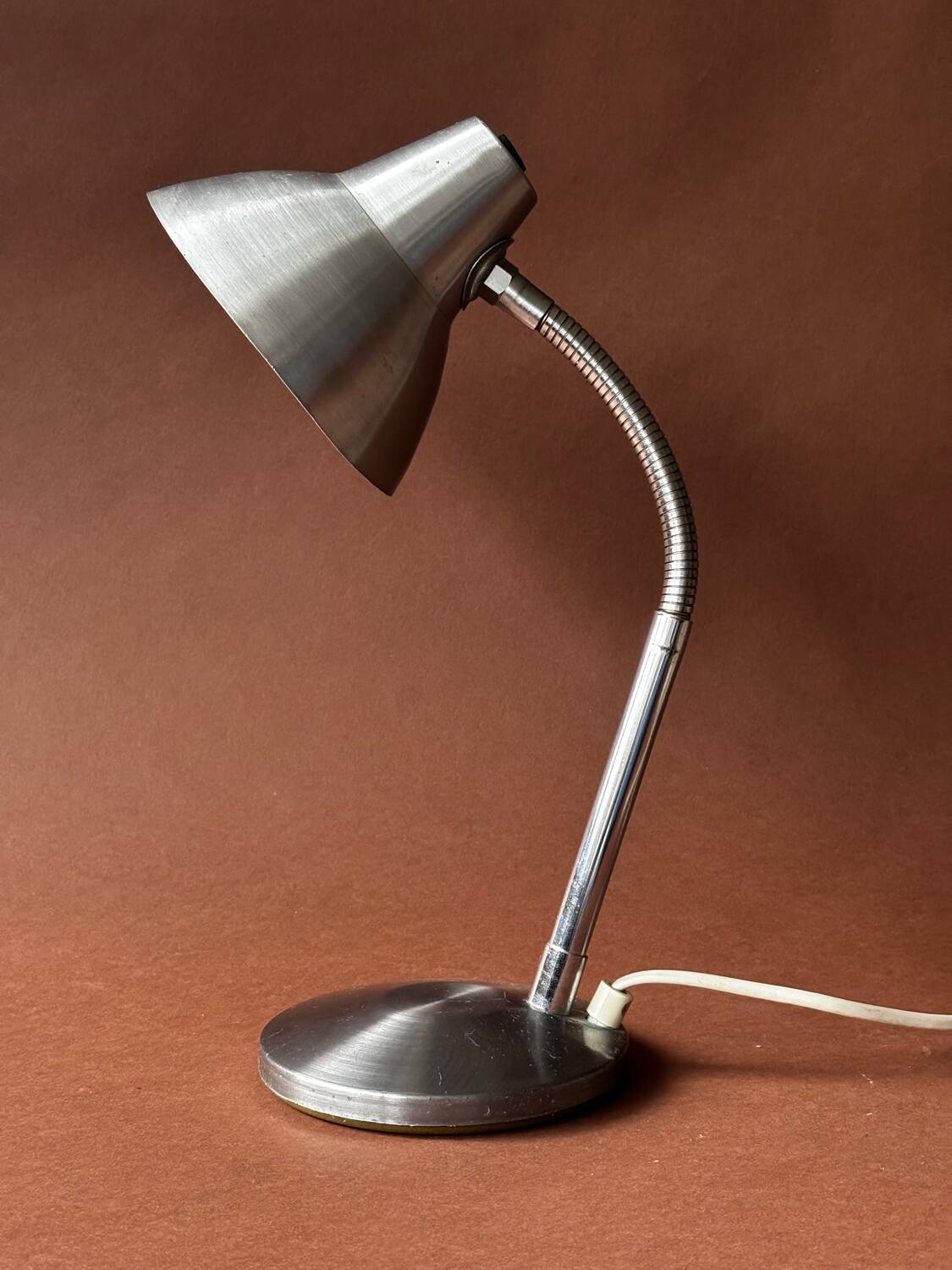 Lampe de bureau vintage en aluminium brossé