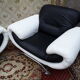 Paire de fauteuils en skai