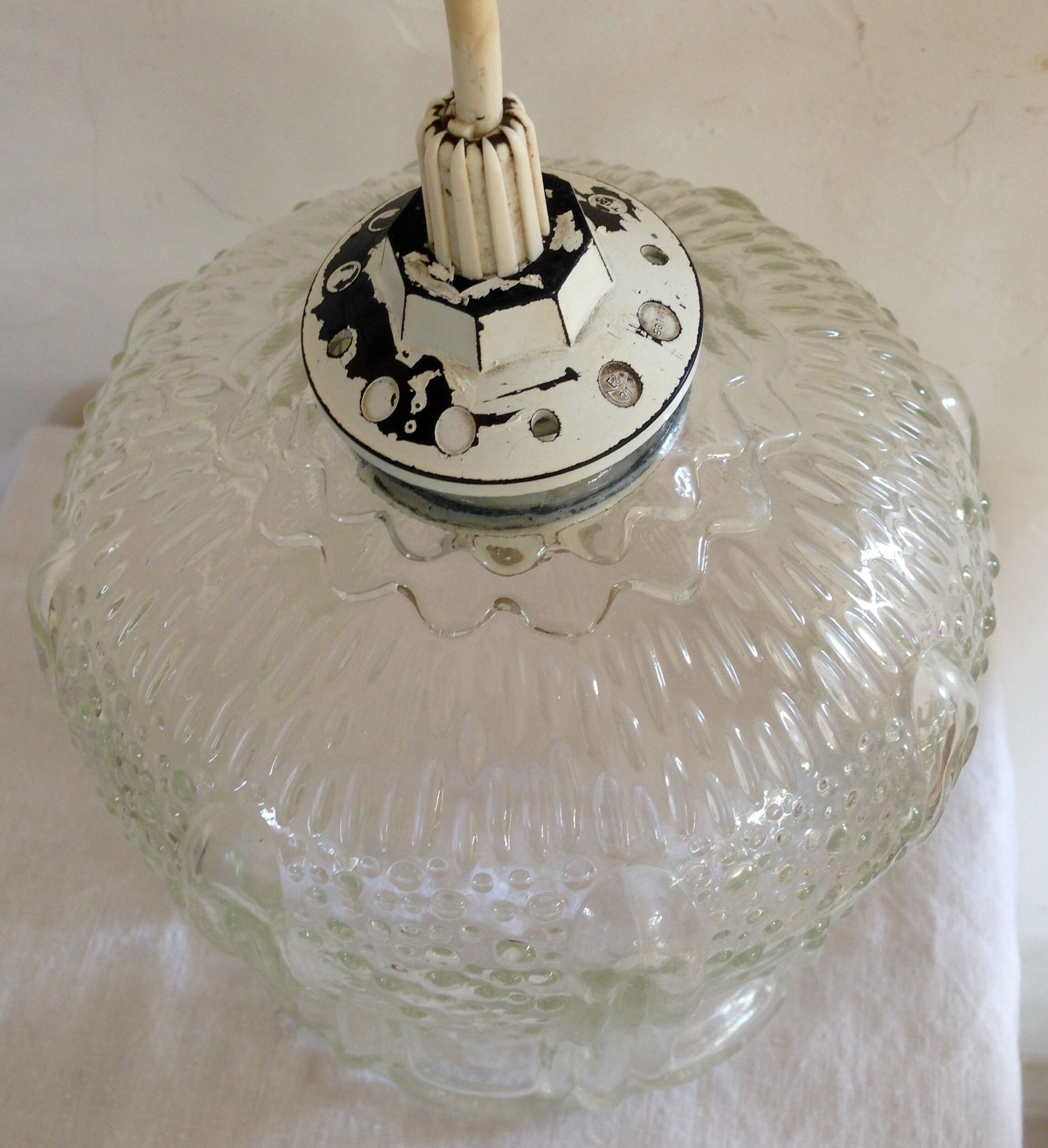 Suspension Tulip glass to relief transparent vintage