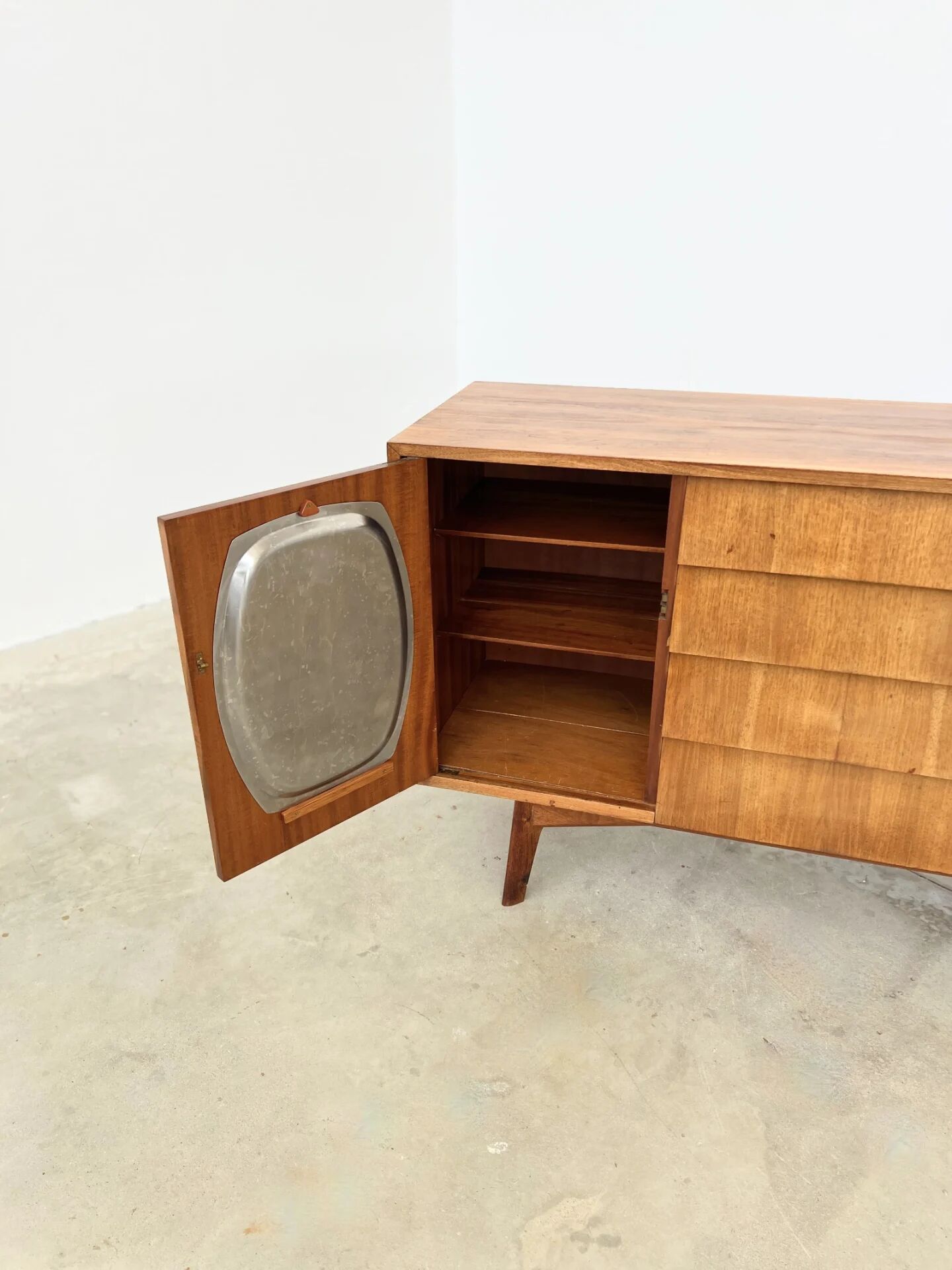 Mid-century teak sideboard, 2 doors 4 drawers — brutalist spirit