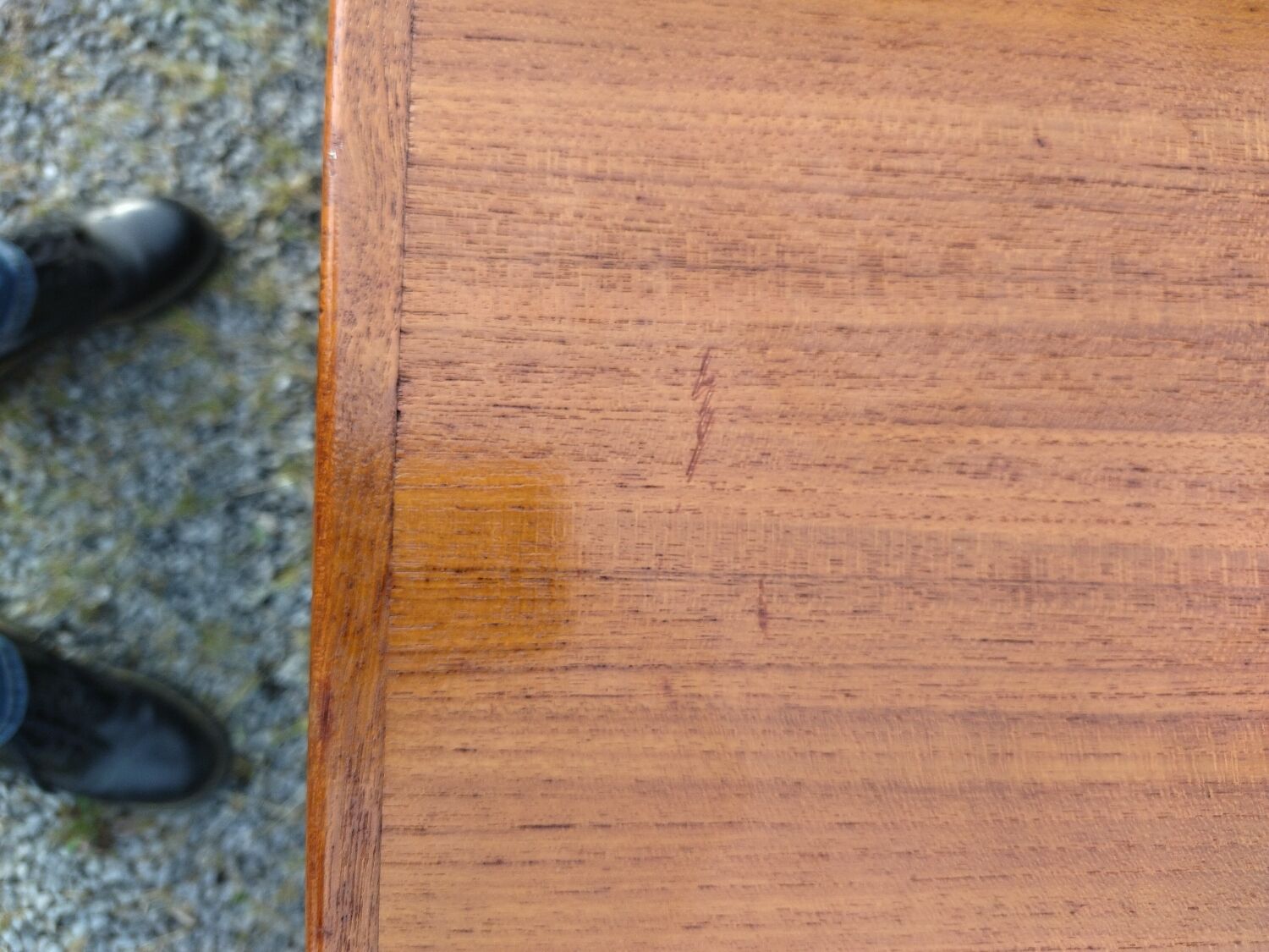 Scandinavian table with extensions