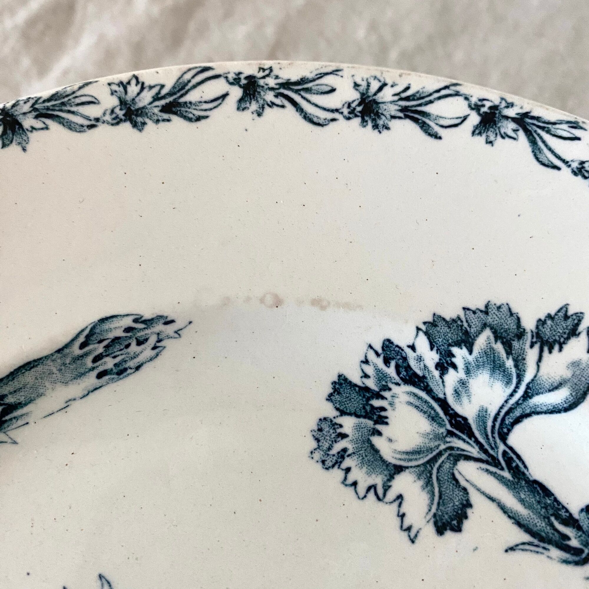 Antique dishes on foot in Luneville carnation porcelain