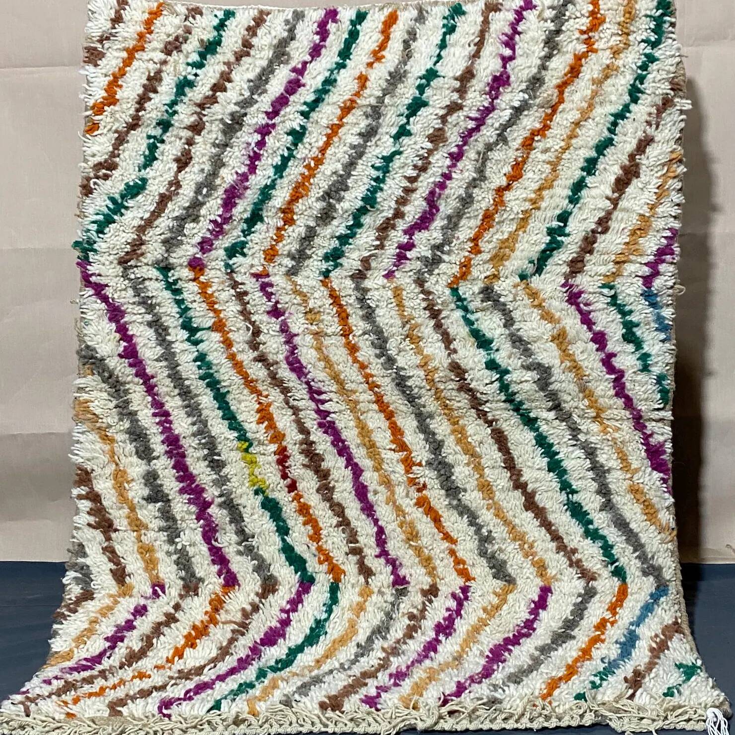 Natural wool rug 2.5 x 1.5 m