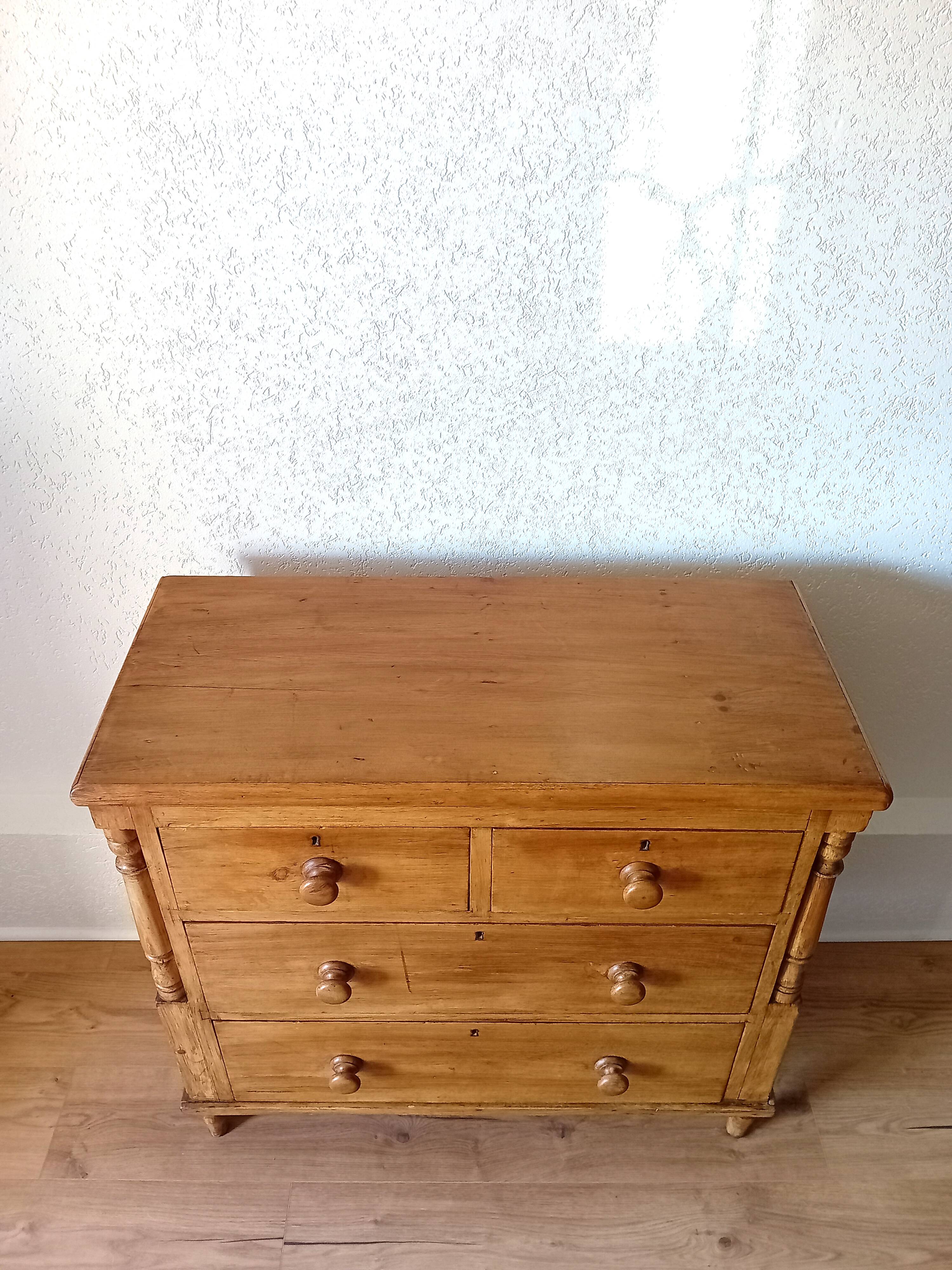 Commode anglaise