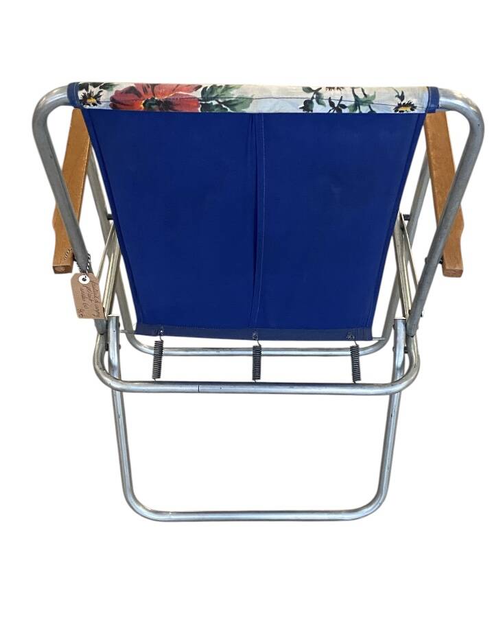 Folding camping chair