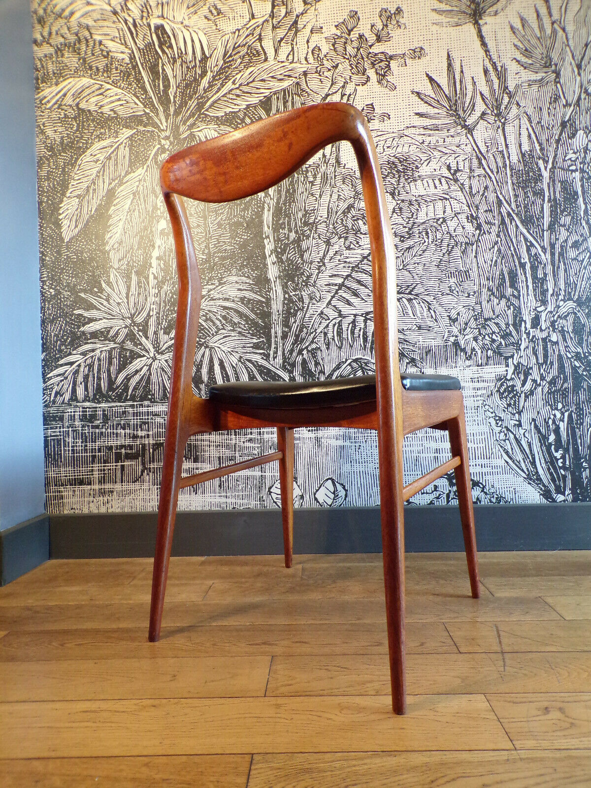 Scandinavian chair Kai Lyngfeldt Larsen
