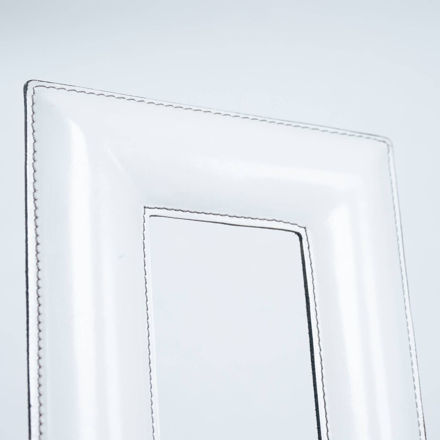 White Italian leather highback dining chairs by Ycami Italy, set of 4, 1980s