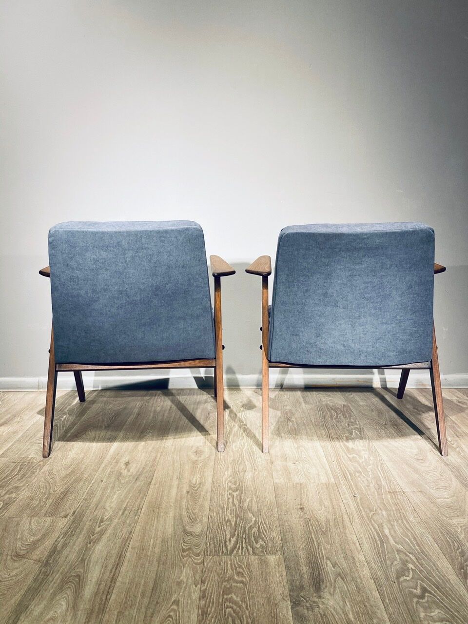 Pair of vintage design armchairs 'Bunny' 60s