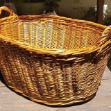 Wicker laundry basket