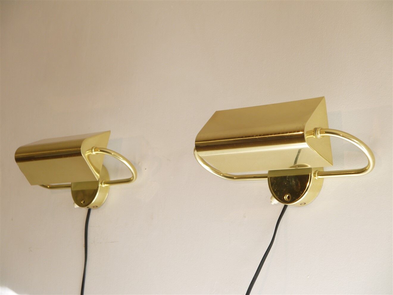 Paire d'appliques scandinave en laiton 1970