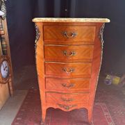 Chiffonier with 5 drawers in Louis XV style, stamped Skalski.