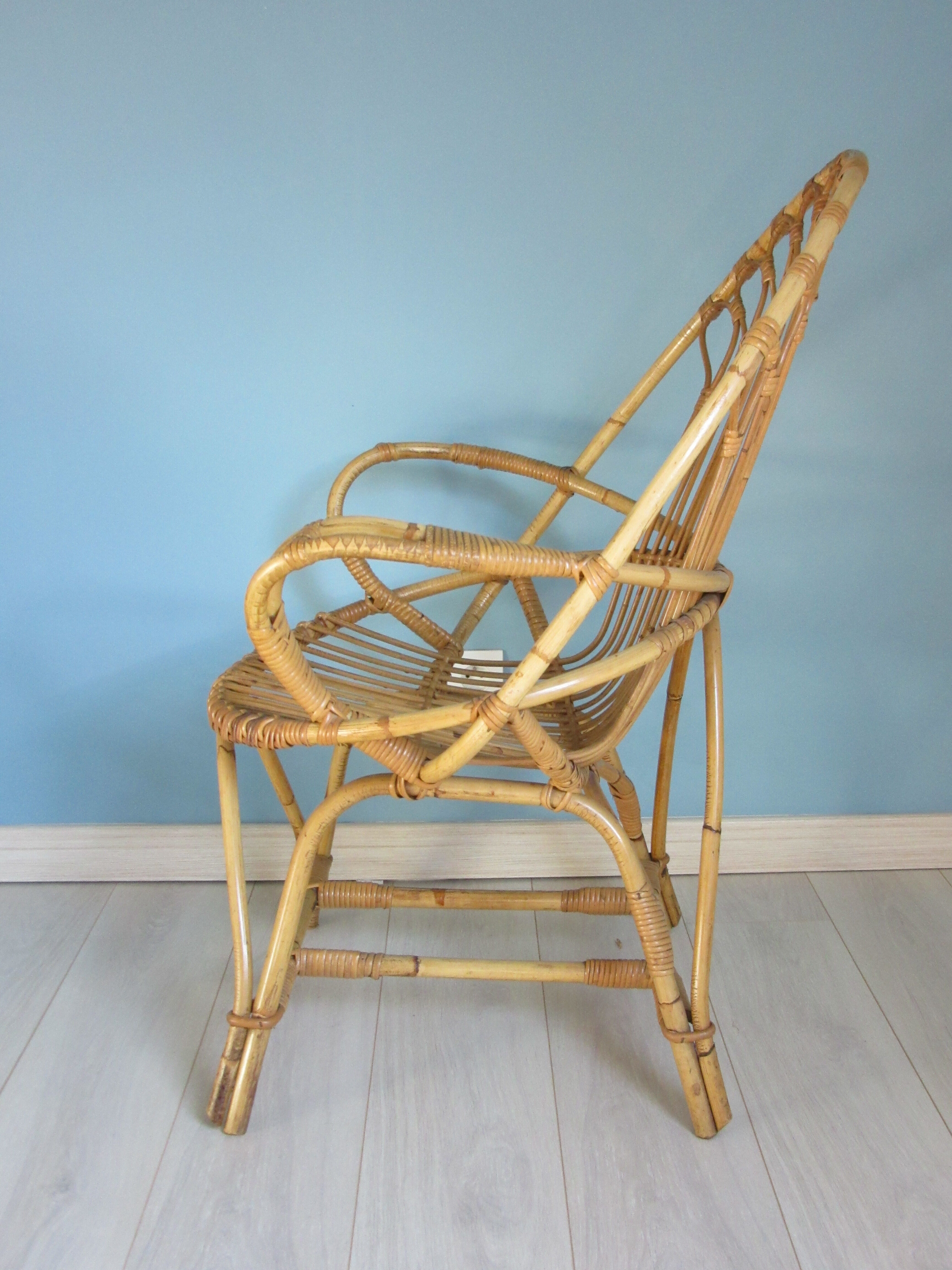 Fauteuil rotin coquille