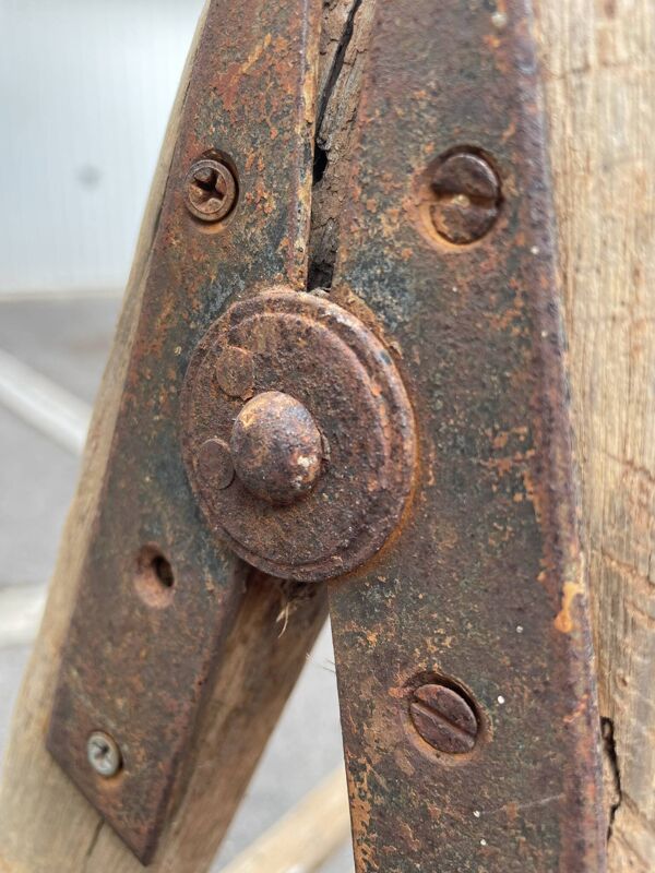 Échelle de peintre ancienne en bois