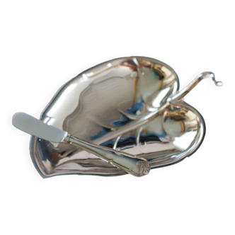 Silver metal butter dish with leaf pattern