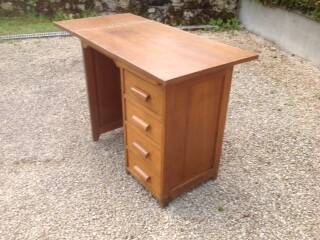 Vintage desk from the 1950s, medium oak