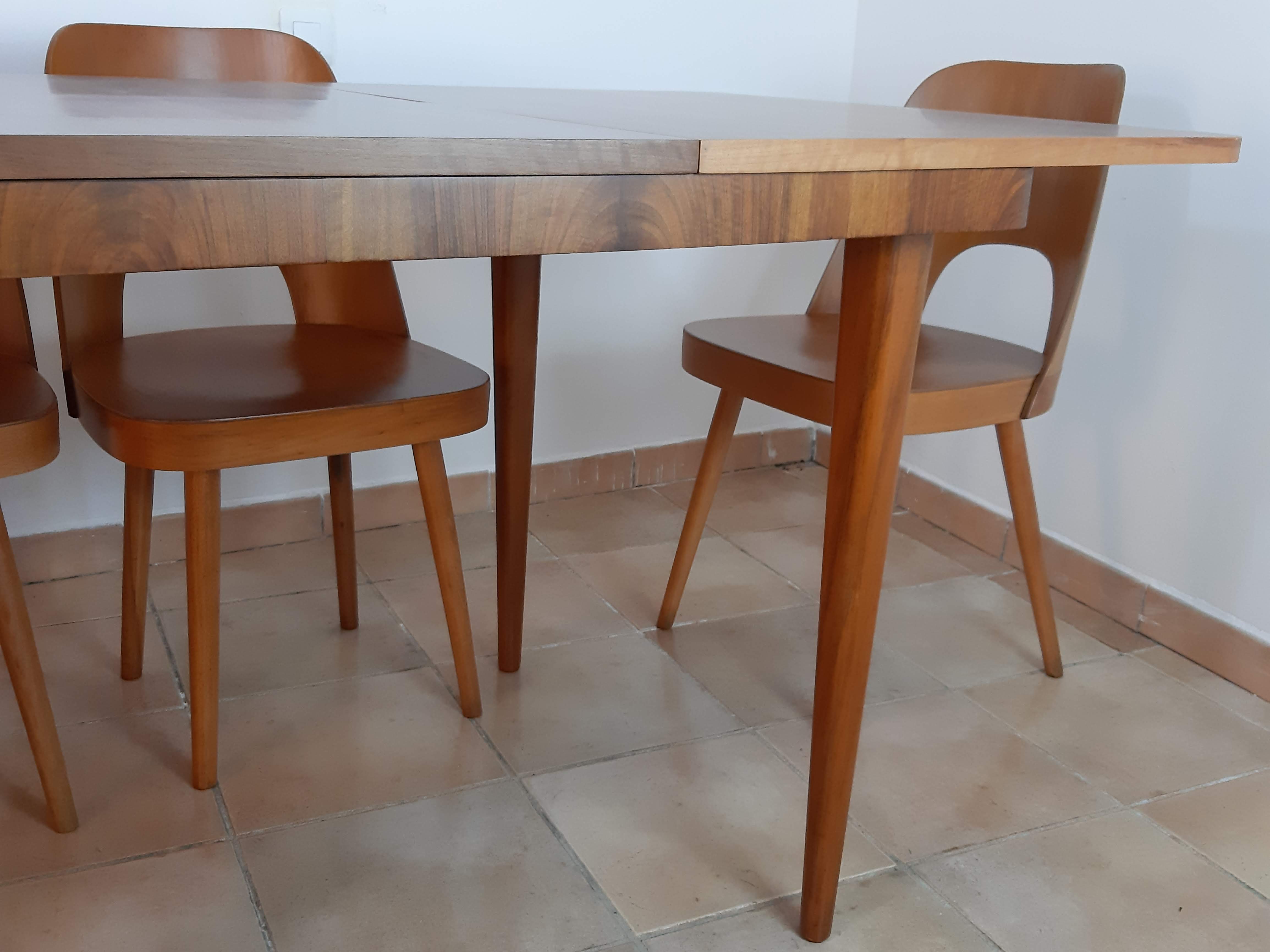 Extension table in Walnut Cesky Nabytek, Vintage Czech 1950 s