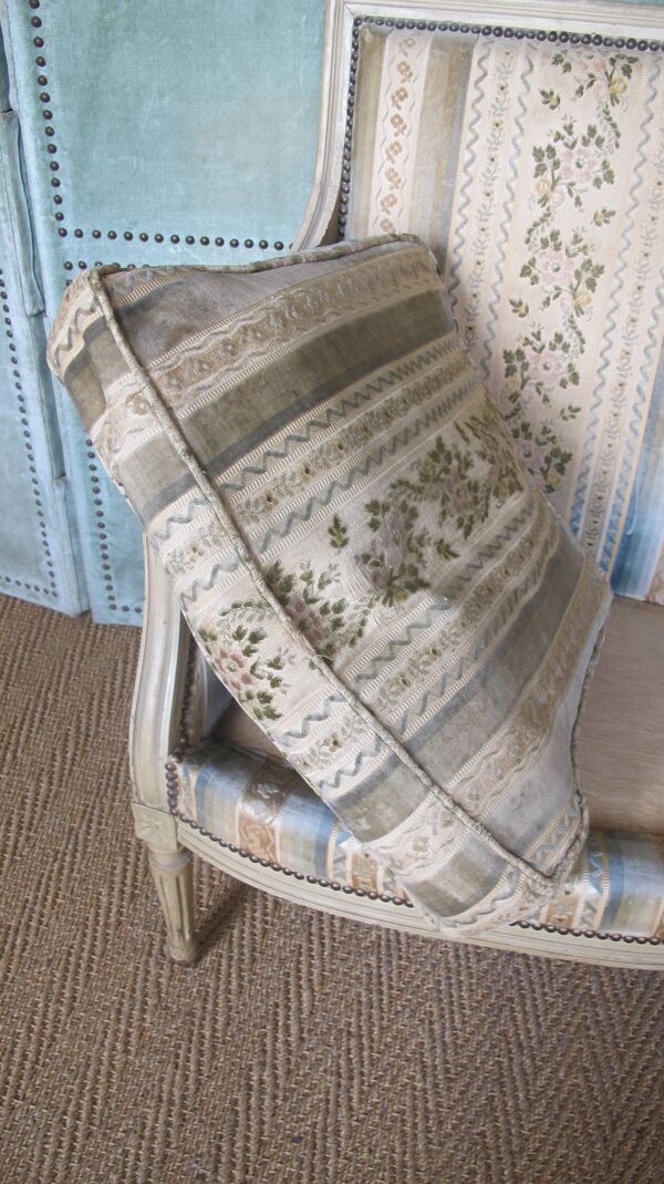 Bergère Louis XVI copie 19ème tapissé beau ancien ciselé