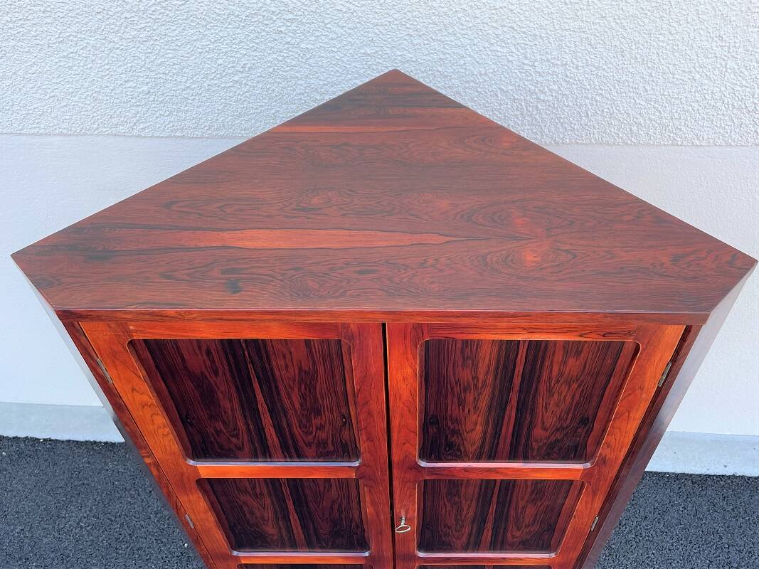 Vintage Scandinavian Wahl Iversen corner cabinet in Rio rosewood 1960