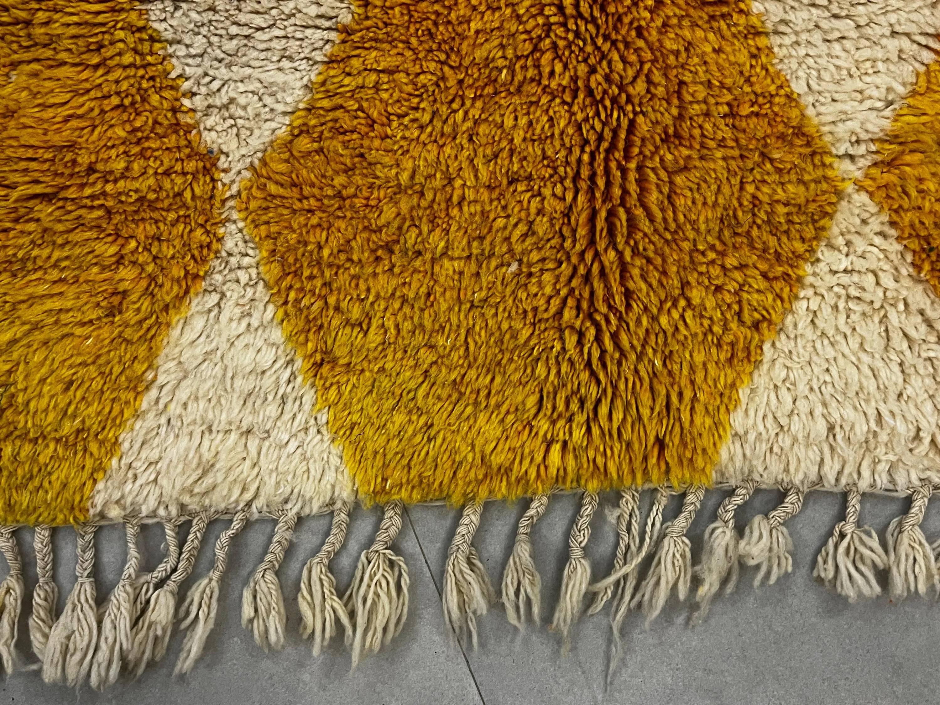 Handmade natural Berber rug 2.5x1.5 m