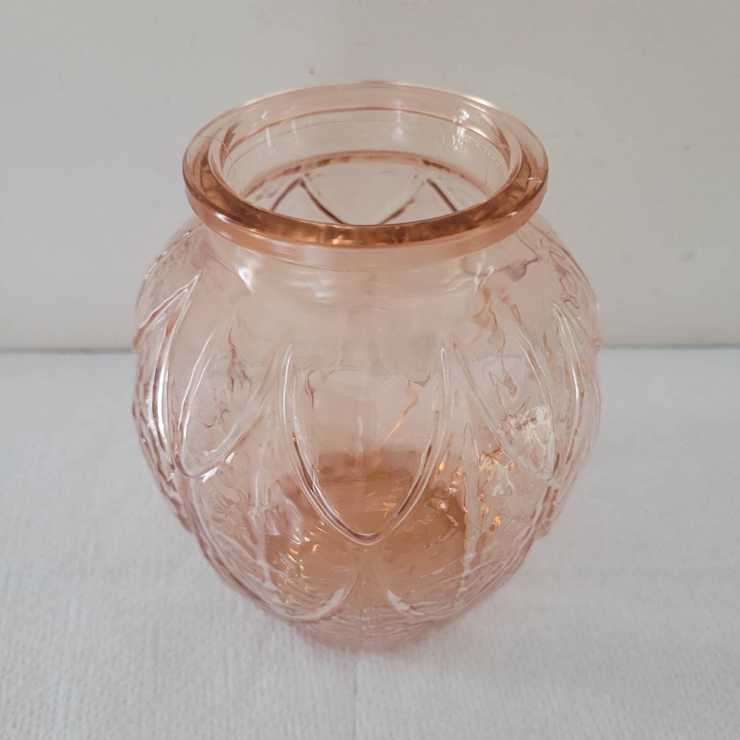Molded pink glass vase – Art Deco style 1930s