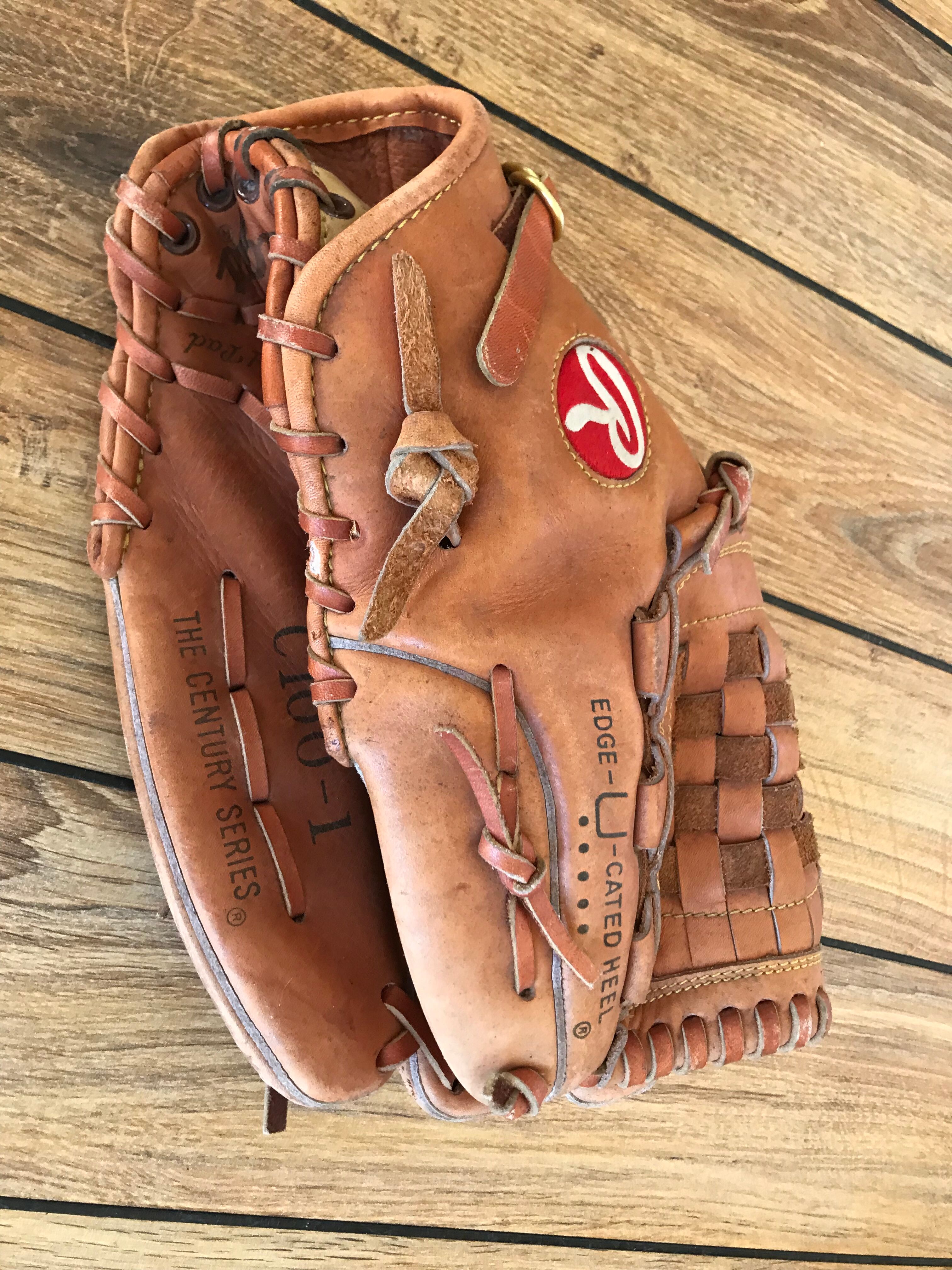 Baseball glove