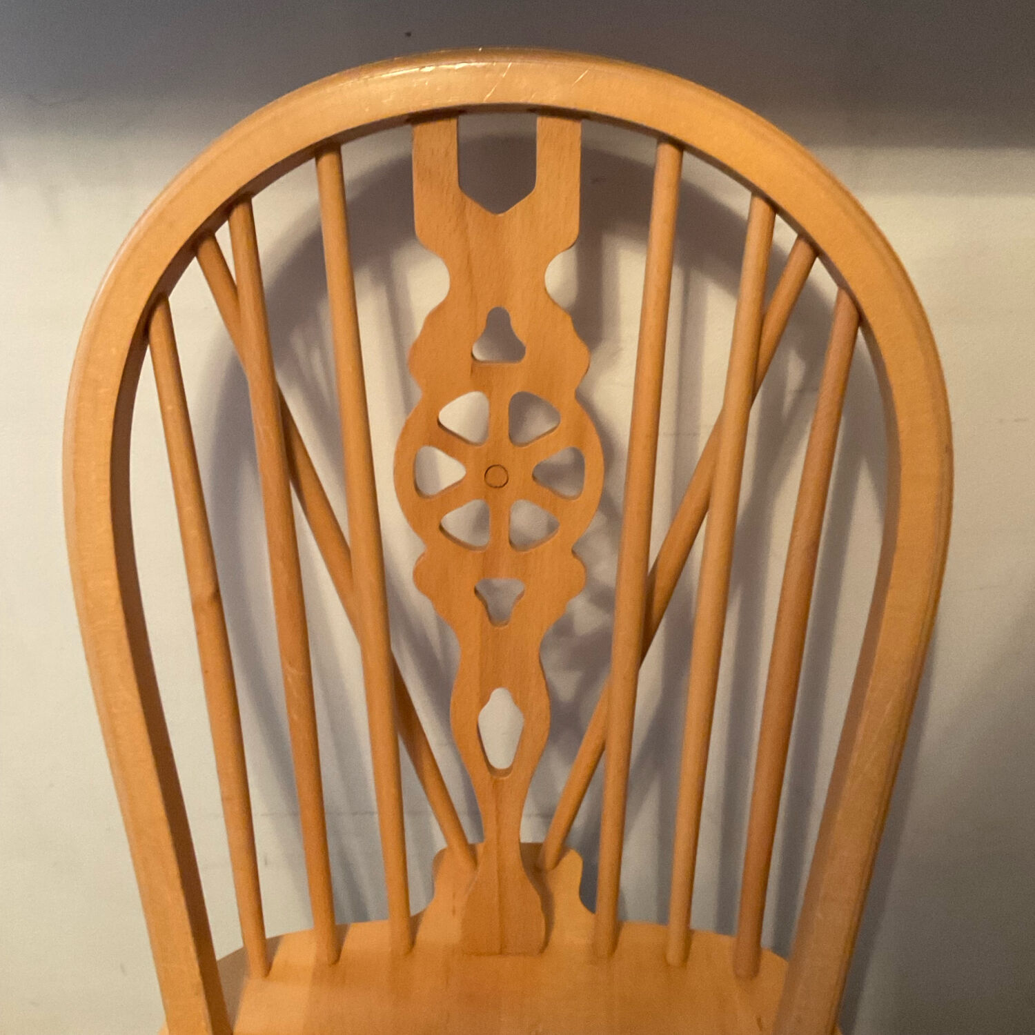 Set of 6 Dutch chairs in solid beech wood.