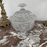 Moulded and cut crystal drageoir from Creusot Baccarat early 19th century