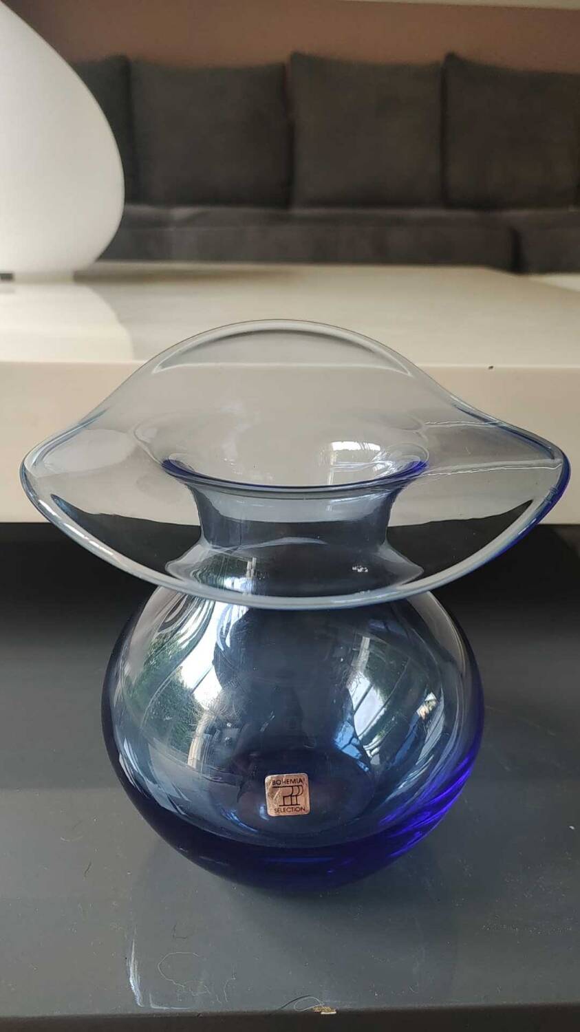 Bohemia Selection ball vase in handmade crystalline. Cobalt blue.