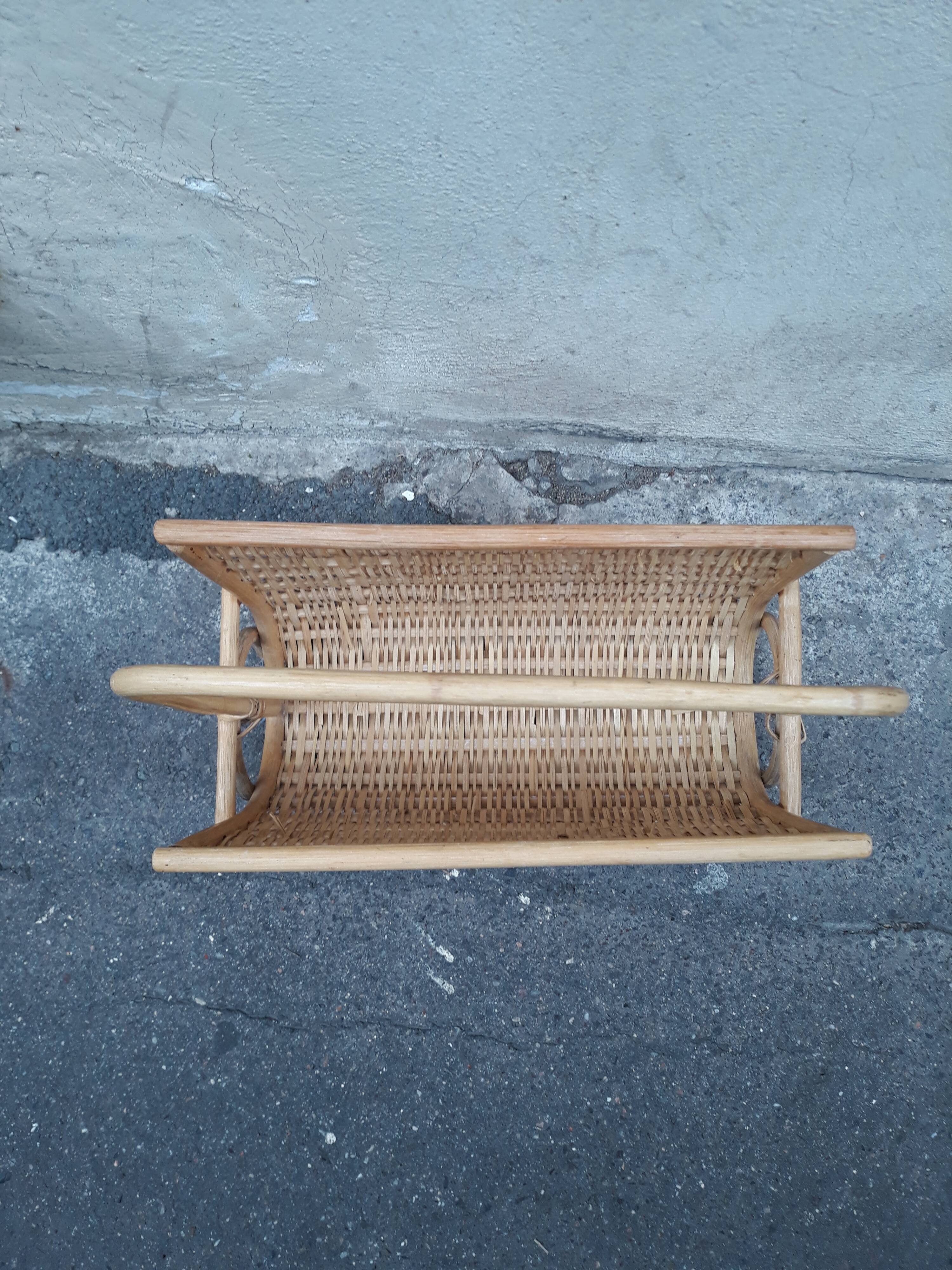 Vintage ratan review holder