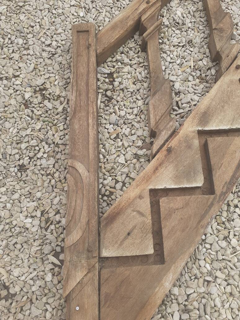Old oak staircase balustrade with Louis XIII scrolled balusters