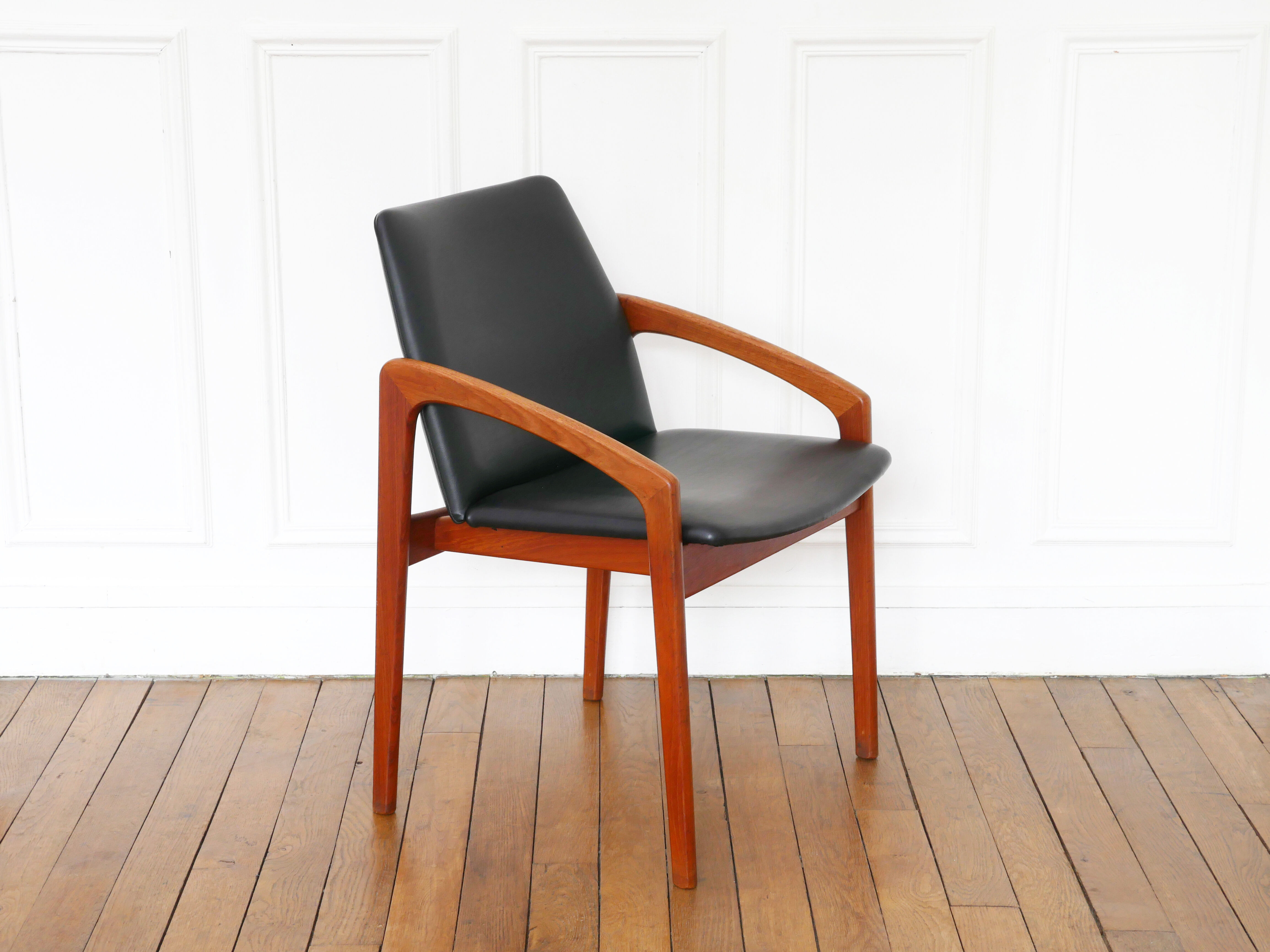 Fauteuil par Henning Kjærnulf pour Korup Stolefabrik