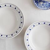 Set of 2 blue heart-shaped deep plates Oxford Brazil.