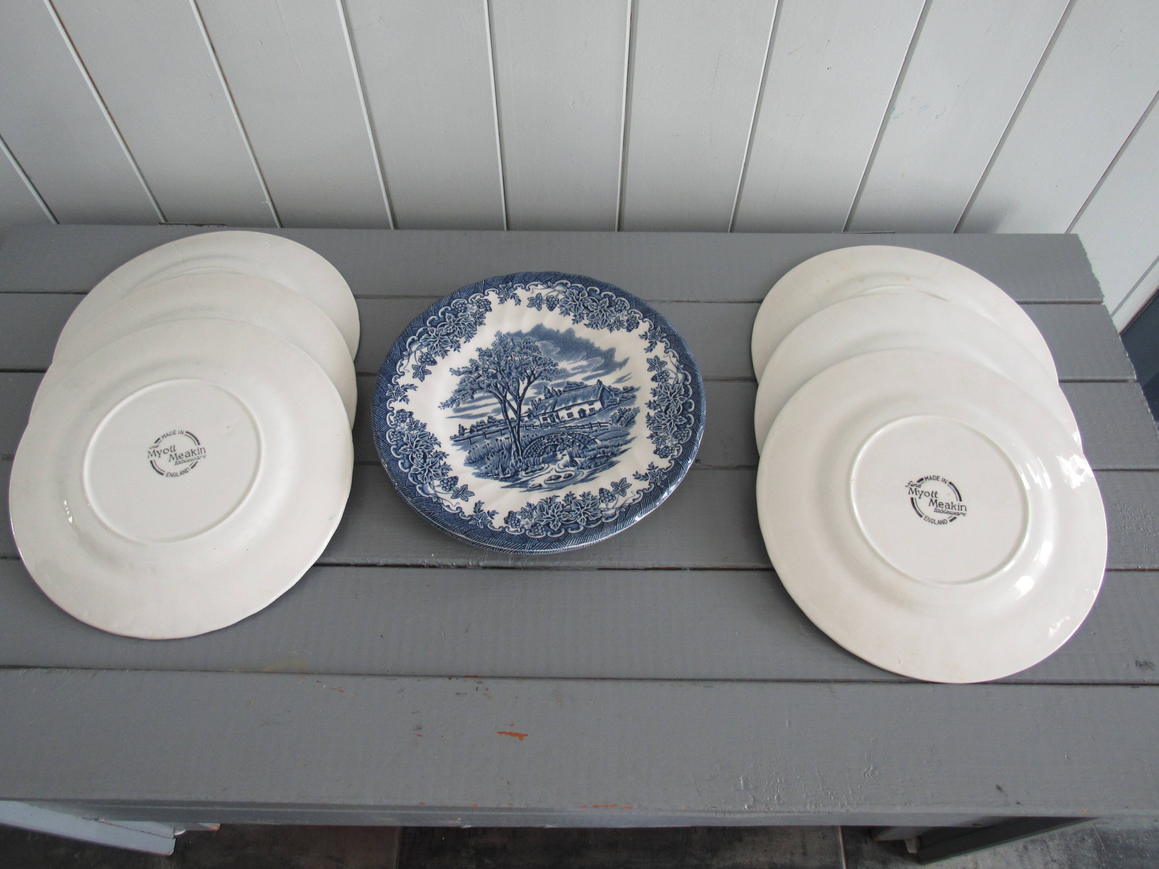 Set of 9 myott meakin england blue dessert plates