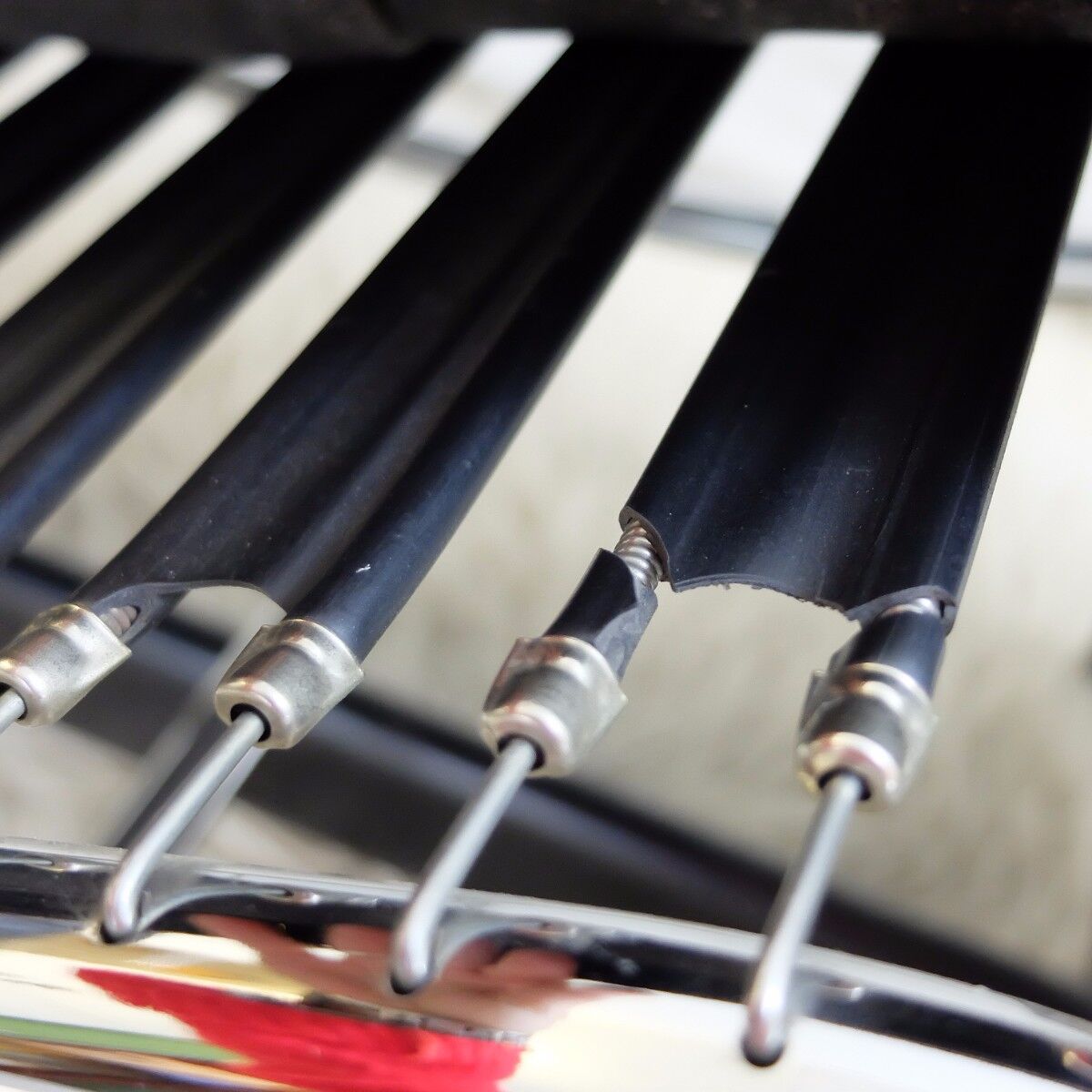 LC4 long chair in foal by Le Corbusier for Cassina