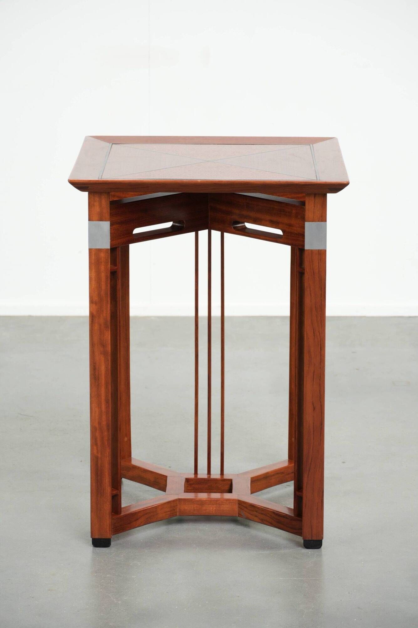 Tall Art Deco design side table with removable top