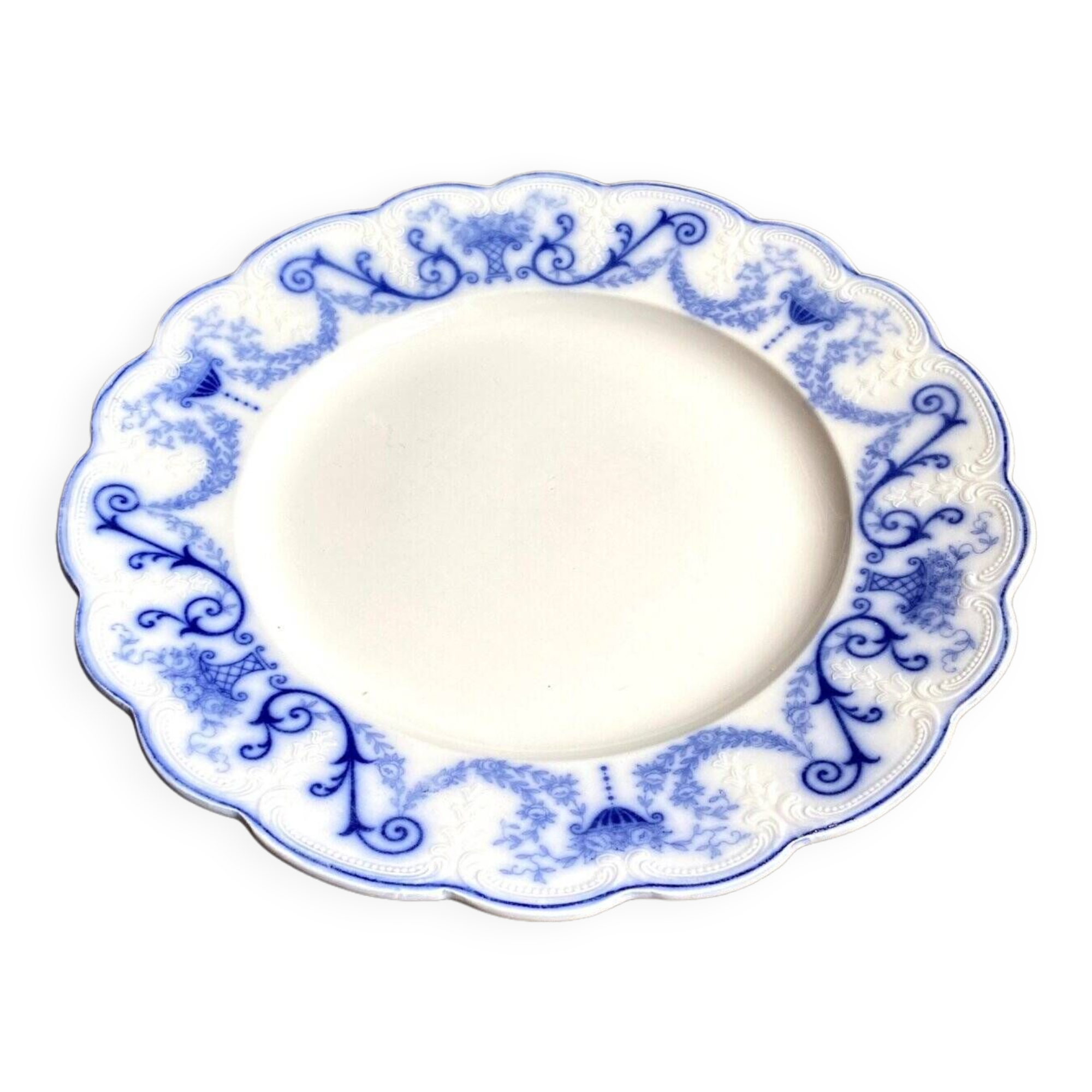 Sarreguemines round dish in blue earthenware, "Basket" service