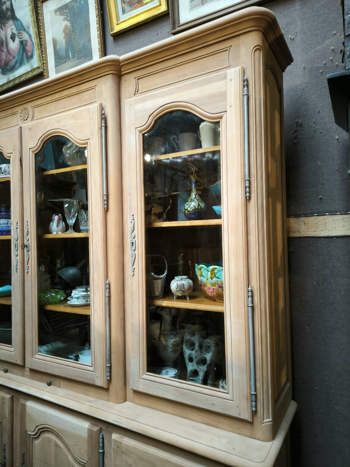 Bookcase in solid cherry and ash wood