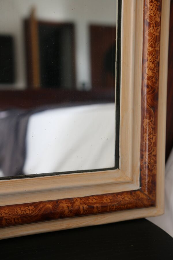 Miroir ancien style Louis Philippe, loupe de bois