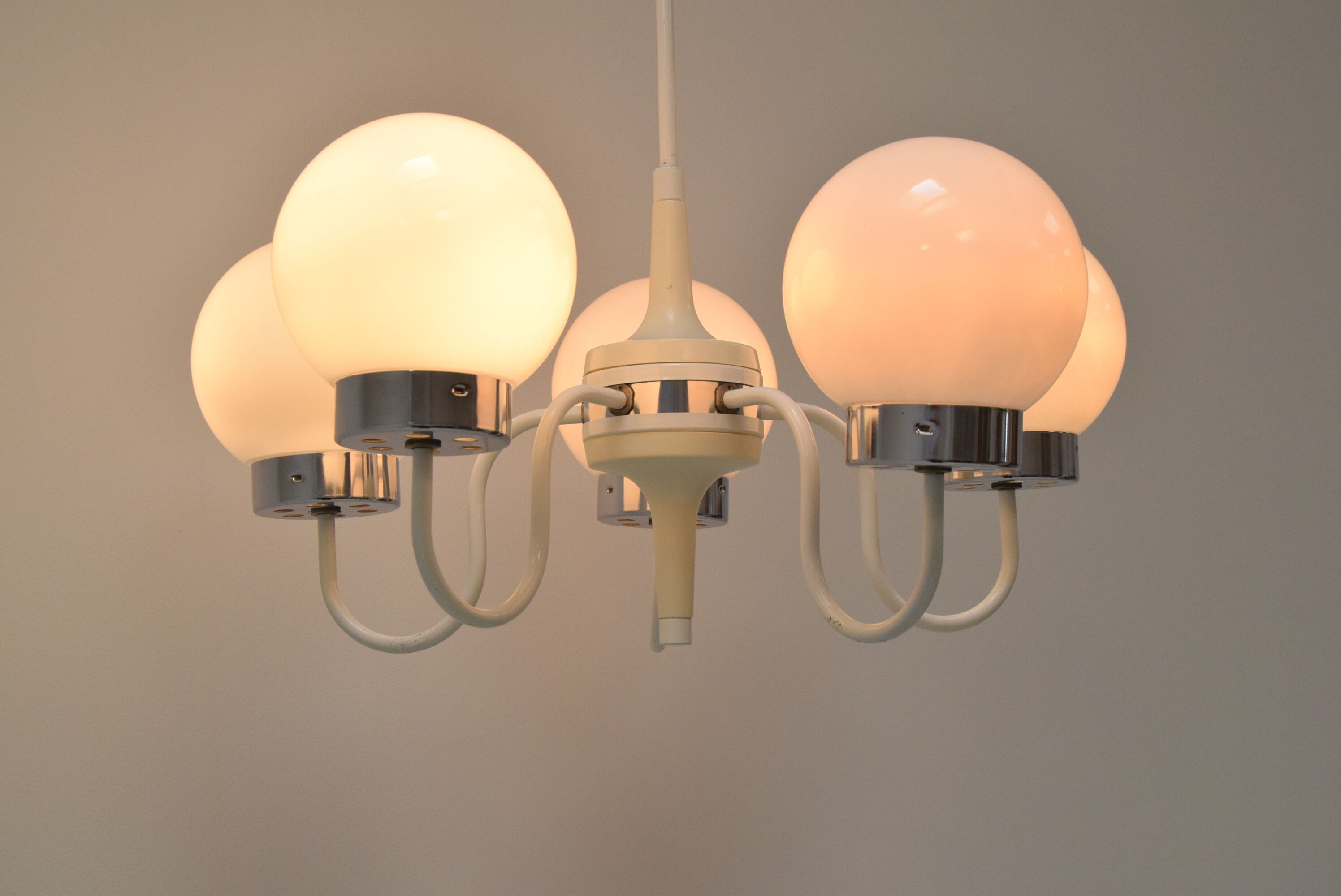 Mid Century chandelier /Jílové u Děčína, 1970´s.